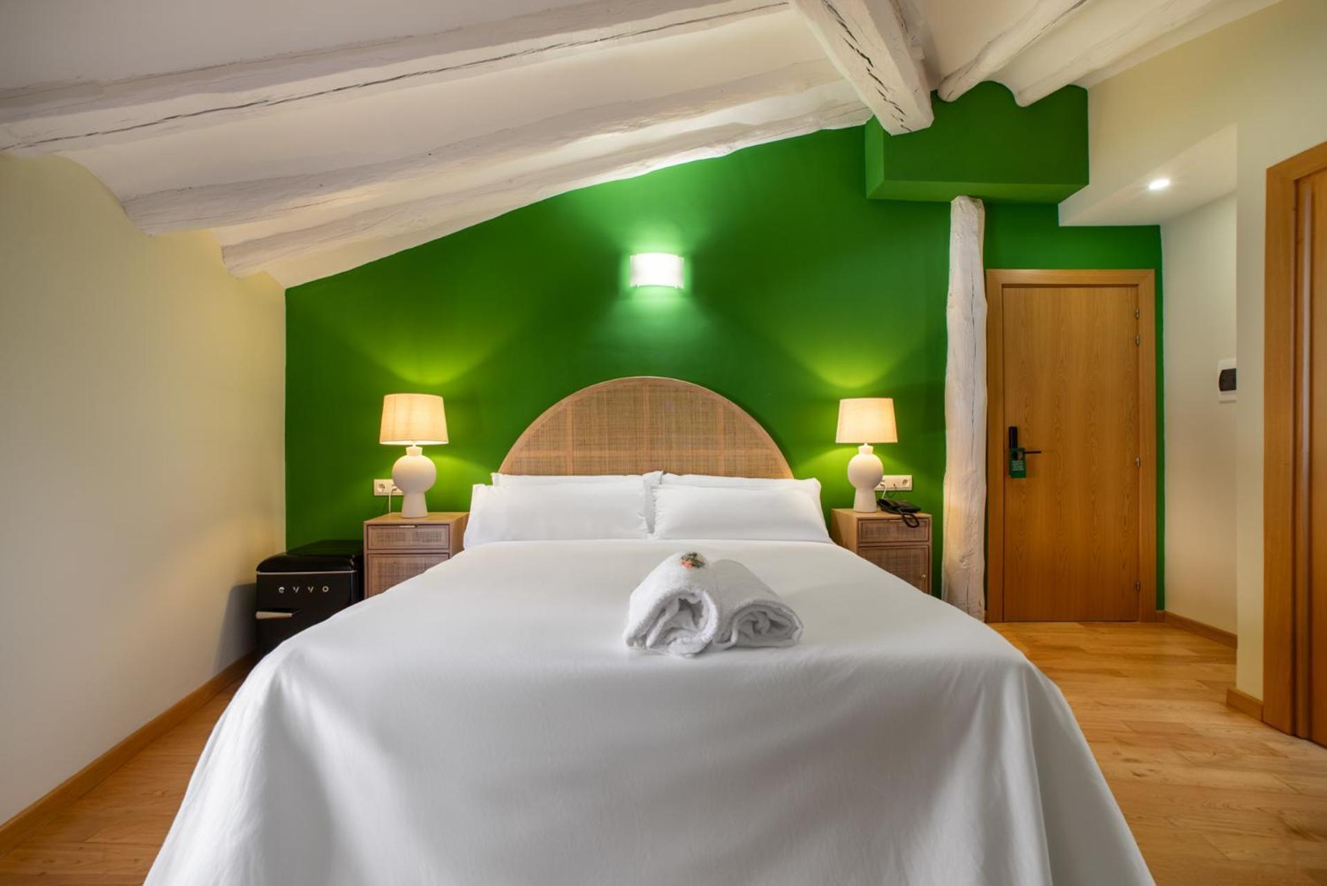Hotel-Boutique By Gonzalo Sesma Cervera del Rio Alhama Bagian luar foto