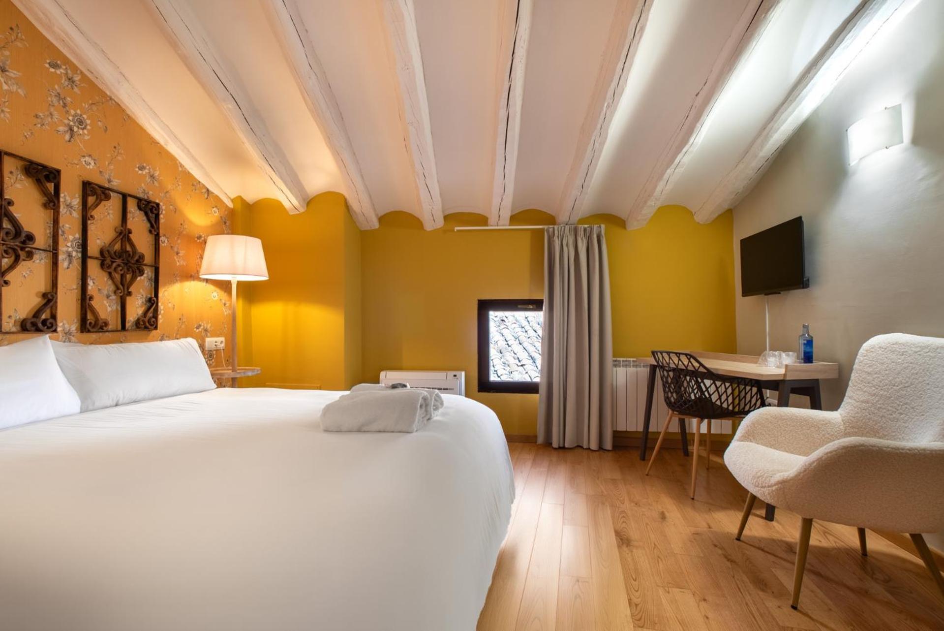Hotel-Boutique By Gonzalo Sesma Cervera del Rio Alhama Bagian luar foto